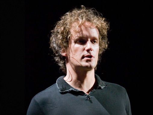 Click to play La moto survitaminée d'Yves Behar