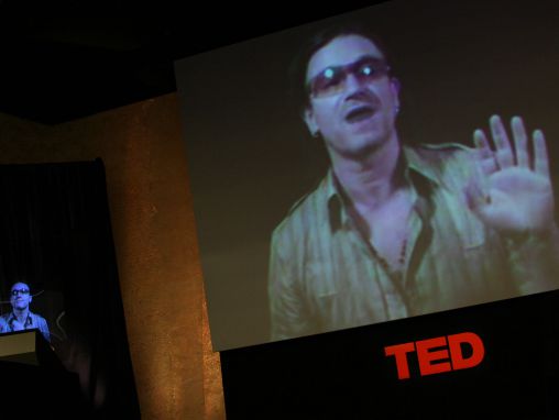 アフリカを救うためのボノの呼びかけ