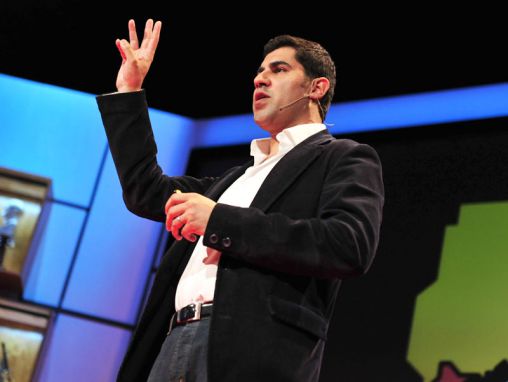 Click to play Parag Khanna cartographie le futur des pays.