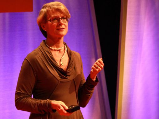 Click to play Fields Wicker-Miurin : apprenons du manuel manquant du leadership