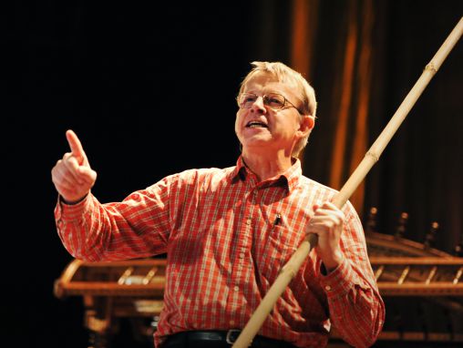 Click to play Hans Rosling : L'essor de l'Asie, quand et comment.