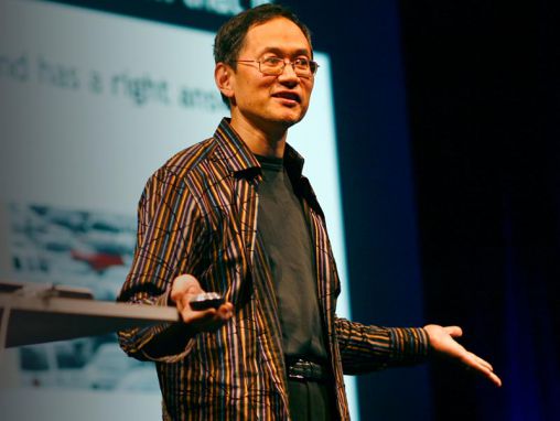 Click to play Scott Kim décompose l'art des casse-têtes