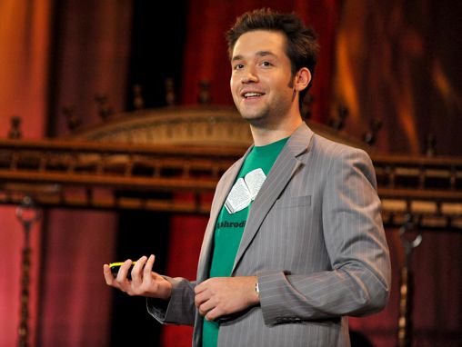 Click to play Alexis Ohanian: Comment faire  un carton dans les médias sociaux