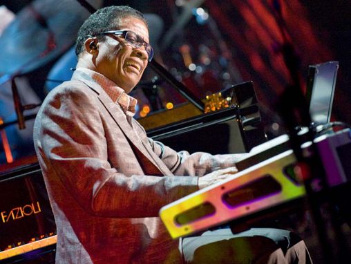 Click to play Herbie Hancock és sztárcsapata