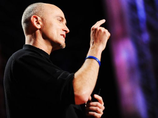 Click to play Chip Conley: Az élet értelme számokban