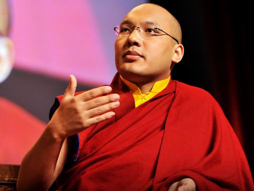 Click to play Őszentsége a Karmapa: A szív tudománya