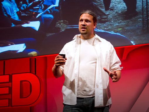 ピーター・ハース「建築工学が引き起こしたハイチの大惨事」